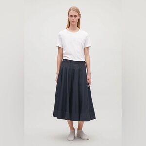 COS Circle-cut Skirt with Contrast Panel
